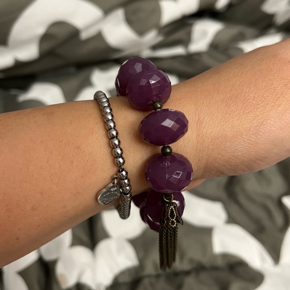 Chunky Bead Bracelet Boho Plum Festival Fringe Statement AVON Jewelry Anthro New - Picture 3 of 4